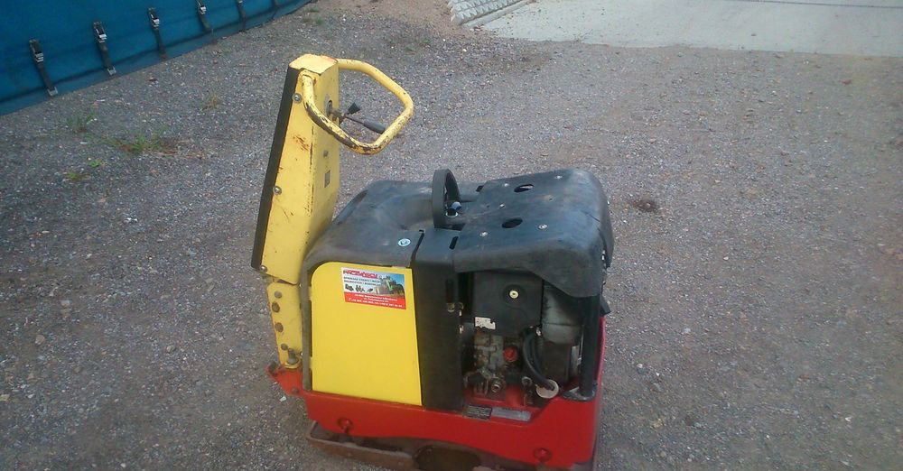 Ubijarka Dynapac LH 300 2006 - Plancha reversible: foto 2 Ubijarka Dynapac LH 300 2006 - Plancha reversible: foto 2