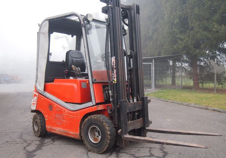 Carretilla elevadora de gas Wózek widłowy Toyota 8f 2011 TRIPLEX: foto 6