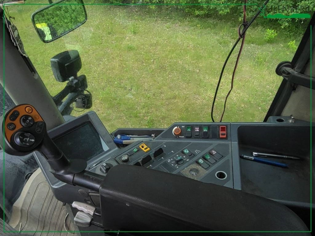 Tractor Claas Xerion 3300 Trac: foto 12 Tractor Claas Xerion 3300 Trac: foto 12