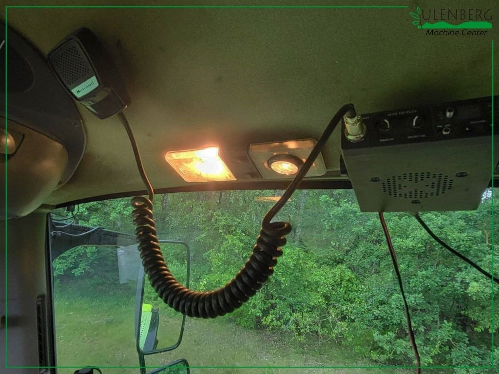 Tractor Claas Xerion 3300 Trac: foto 7 Tractor Claas Xerion 3300 Trac: foto 7