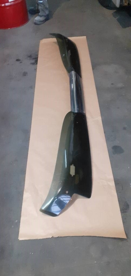 Mercedes-Benz Actros - Visera parasol para Camión: foto 4 Mercedes-Benz Actros - Visera parasol para Camión: foto 4