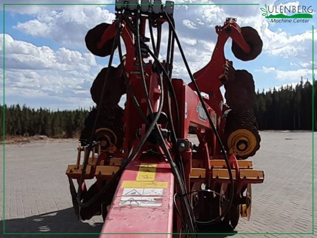 Vaderstad Carrier 420 - Rastras: foto 2 Vaderstad Carrier 420 - Rastras: foto 2