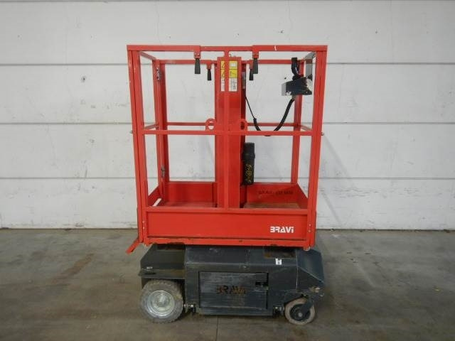 Bravi Lui Mini HD - Plataforma de mástil vertical: foto 1 Bravi Lui Mini HD - Plataforma de mástil vertical: foto 1