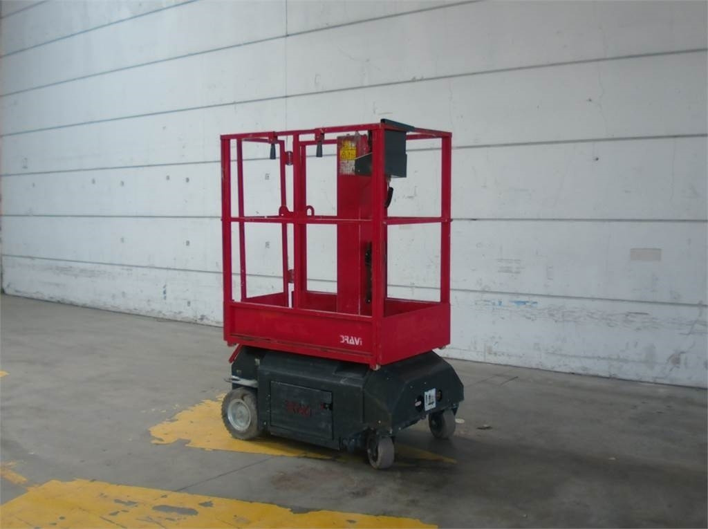 Bravi Lui Mini HD - Plataforma de mástil vertical: foto 2 Bravi Lui Mini HD - Plataforma de mástil vertical: foto 2