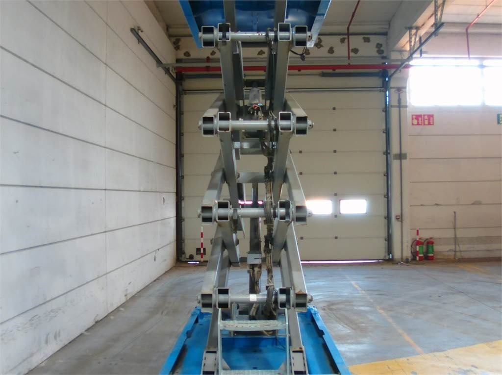 Plataforma de tijeras Genie GS3246: foto 6 Plataforma de tijeras Genie GS3246: foto 6