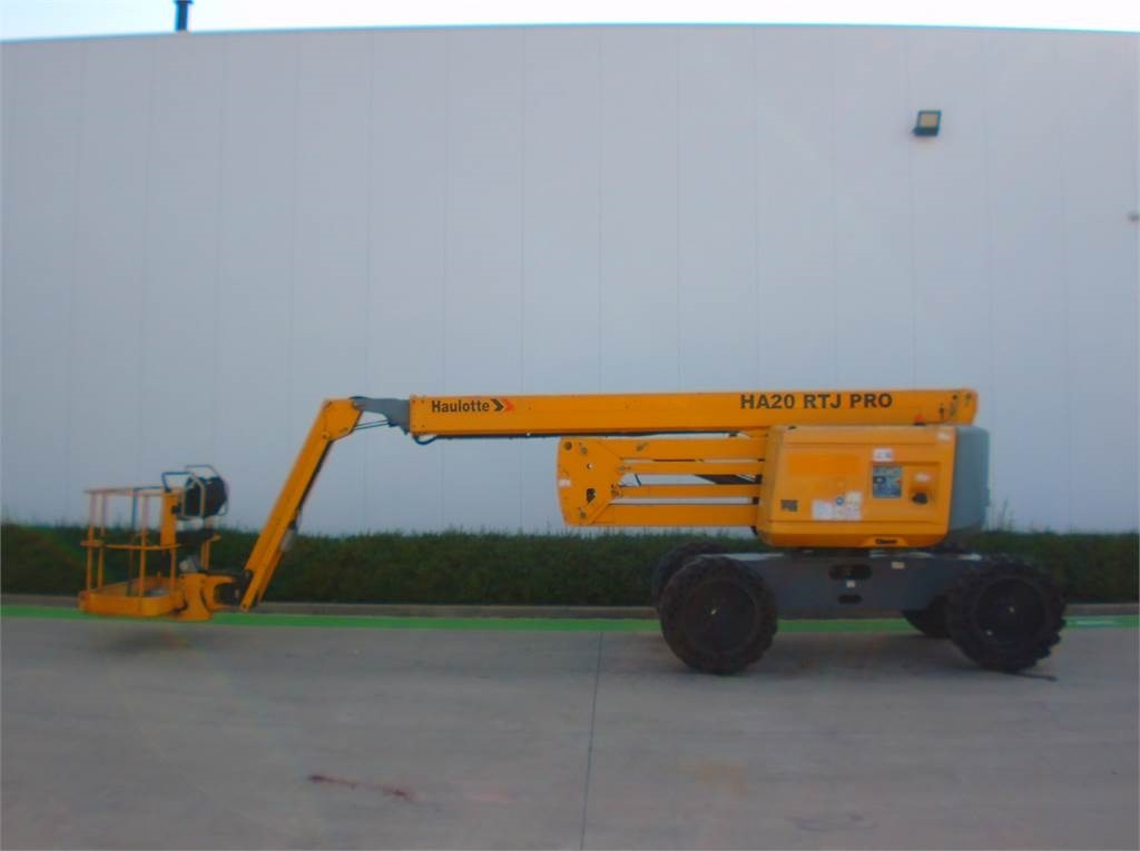 Haulotte HA20RTJ Pro - Plataforma articulada: foto 1 Haulotte HA20RTJ Pro - Plataforma articulada: foto 1