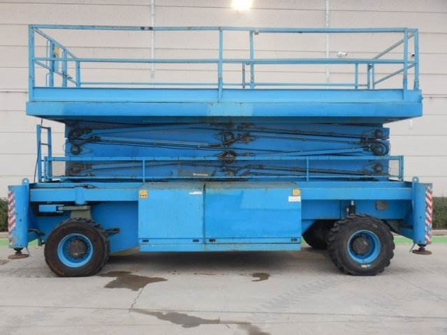Holland Lift M250DL27 - Plataforma de tijeras: foto 1 Holland Lift M250DL27 - Plataforma de tijeras: foto 1