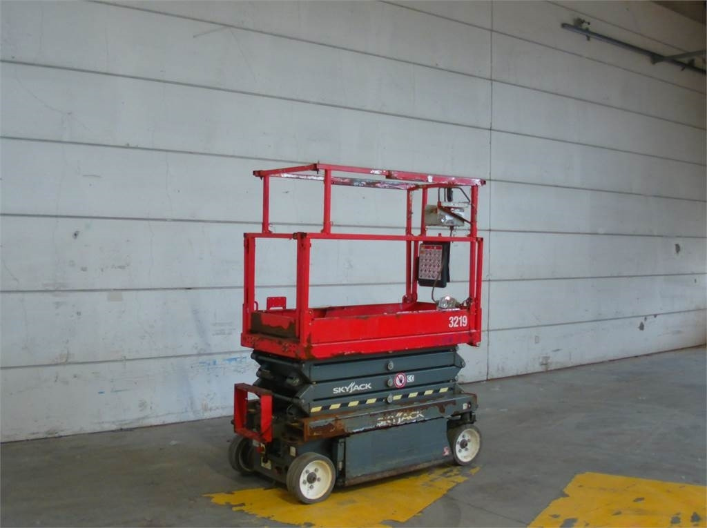 SkyJack SJ3219 - Plataforma de tijeras: foto 2 SkyJack SJ3219 - Plataforma de tijeras: foto 2