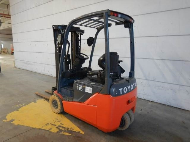 Toyota 8FBEK16T - Carretilla elevadora eléctrica: foto 3 Toyota 8FBEK16T - Carretilla elevadora eléctrica: foto 3