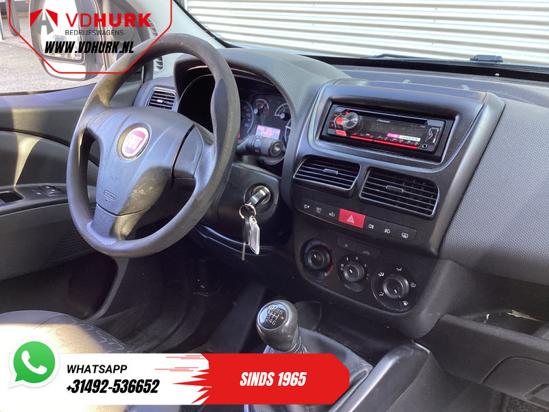 Fiat Dobló Cargo 1.6 MJ 105 pk EXPORT ONLY Airco/ PDC/ Trekhaak - Furgoneta pequeña: foto 3 Fiat Dobló Cargo 1.6 MJ 105 pk EXPORT ONLY Airco/ PDC/ Trekhaak - Furgoneta pequeña: foto 3