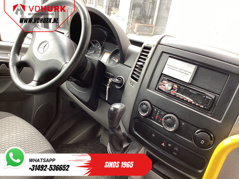 Mercedes-Benz Sprinter 313 2.2 CDI Aut. L2H2 €11.132 Incl. BTW BPM VRIJ! Combi/ 9 Persoons/ Kombi/ 9P/ Airco/ Rolstoellift - Minibús, Furgoneta de pasajeros: foto 3 Mercedes-Benz Sprinter 313 2.2 CDI Aut. L2H2 €11.132 Incl. BTW BPM VRIJ! Combi/ 9 Persoons/ Kombi/ 9P/ Airco/ Rolstoellift - Minibús, Furgoneta de pasajeros: foto 3