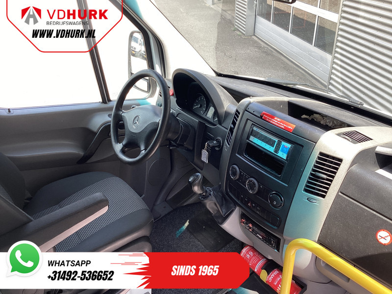 Mercedes-Benz Sprinter 313 2.2 CDI L2H2 €9922 Incl. BTW BPM VRIJ! EXPORT Combi/ 9 Persoons/ Kombi/ 9P/ Airco/ Rolstoellift - Minibús, Furgoneta de pasajeros: foto 3 Mercedes-Benz Sprinter 313 2.2 CDI L2H2 €9922 Incl. BTW BPM VRIJ! EXPORT Combi/ 9 Persoons/ Kombi/ 9P/ Airco/ Rolstoellift - Minibús, Furgoneta de pasajeros: foto 3