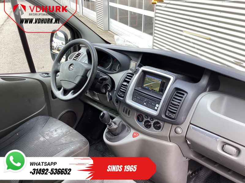 Opel Vivaro 2.5 CDTI 145 pk EXPORT ONLY APK 08-2025/ 3 Pers./ LMV/ PDC/ Dakdragers/ Cruise/ Airco - Furgoneta pequeña: foto 3 Opel Vivaro 2.5 CDTI 145 pk EXPORT ONLY APK 08-2025/ 3 Pers./ LMV/ PDC/ Dakdragers/ Cruise/ Airco - Furgoneta pequeña: foto 3