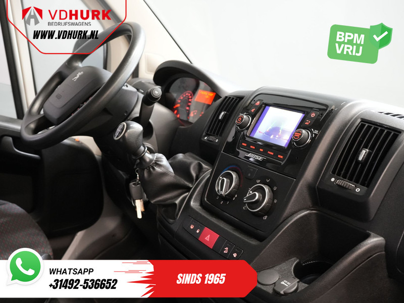 Peugeot Boxer 2.2 HDi 140 pk L2 EXPORT ONLY 3.0t Trekverm./ Navi/ Camera/ PDC/ Cruise/ Airco - Furgón: foto 3 Peugeot Boxer 2.2 HDi 140 pk L2 EXPORT ONLY 3.0t Trekverm./ Navi/ Camera/ PDC/ Cruise/ Airco - Furgón: foto 3