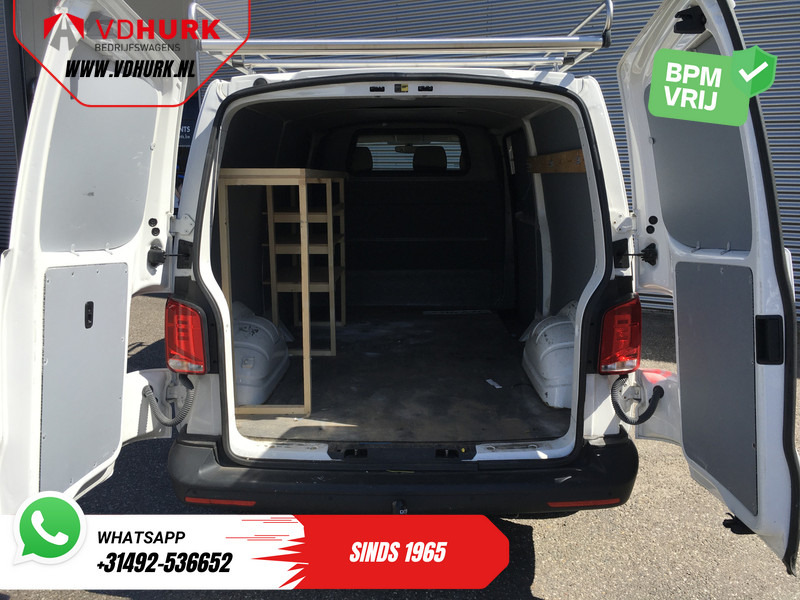 Volkswagen Transporter 2.0 TDI L2 BPM VRIJ! Imperiaal/ Carplay/ Airco/ Cruise/ PDC/ Trekhaak - Furgoneta pequeña: foto 5 Volkswagen Transporter 2.0 TDI L2 BPM VRIJ! Imperiaal/ Carplay/ Airco/ Cruise/ PDC/ Trekhaak - Furgoneta pequeña: foto 5