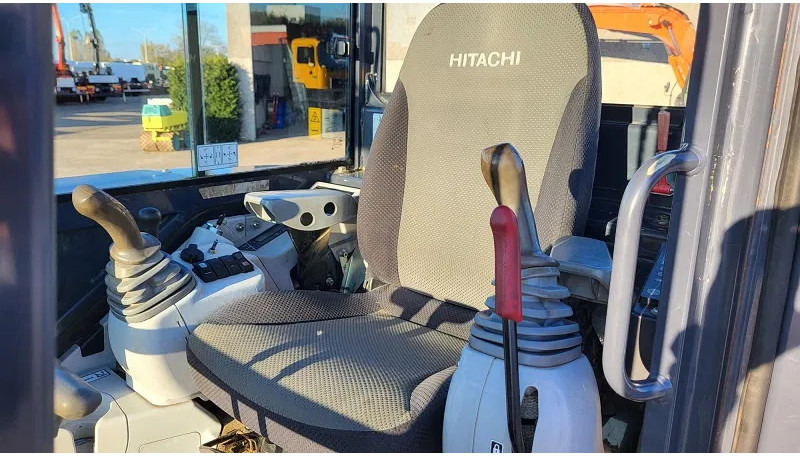 Excavadora de cadenas Hitachi ZX65USB-5A CLR: foto 9