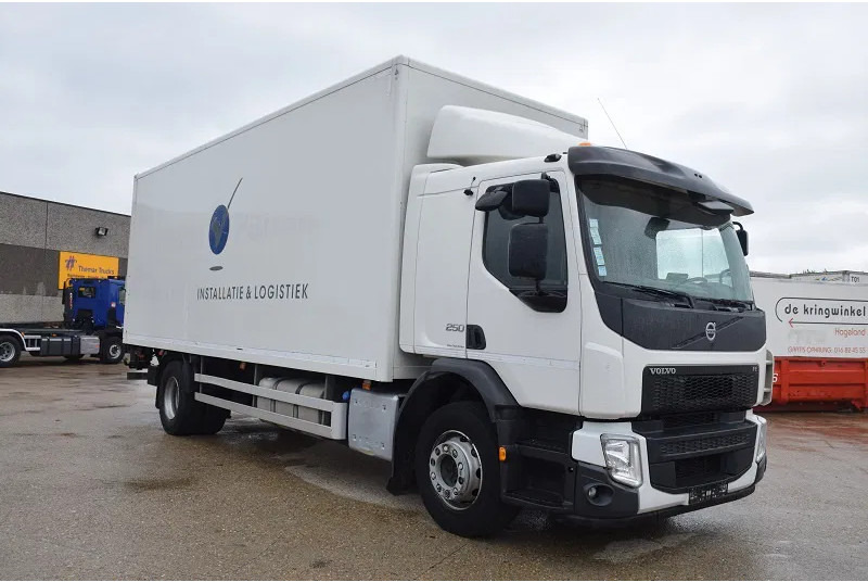 Volvo FE 250 - Camión caja cerrada: foto 4 Volvo FE 250 - Camión caja cerrada: foto 4