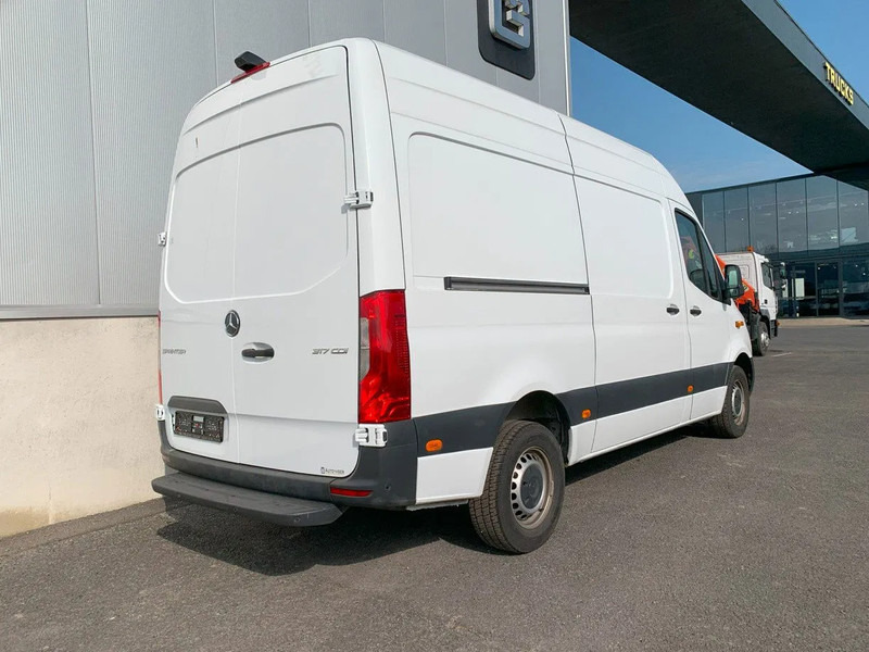 Mercedes-Benz Sprinter 317 CDI*L2H2*360°Camera*Zetelverwarming*Tempomat*Navi* - Furgón: foto 2 Mercedes-Benz Sprinter 317 CDI*L2H2*360°Camera*Zetelverwarming*Tempomat*Navi* - Furgón: foto 2