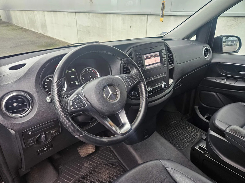 Mercedes-Benz Vito Tourer*Achteruitrijcamera*Navigatie*Airconditioning*2Schuifdeuren*CruiseControl - Furgoneta pequeña: foto 3 Mercedes-Benz Vito Tourer*Achteruitrijcamera*Navigatie*Airconditioning*2Schuifdeuren*CruiseControl - Furgoneta pequeña: foto 3