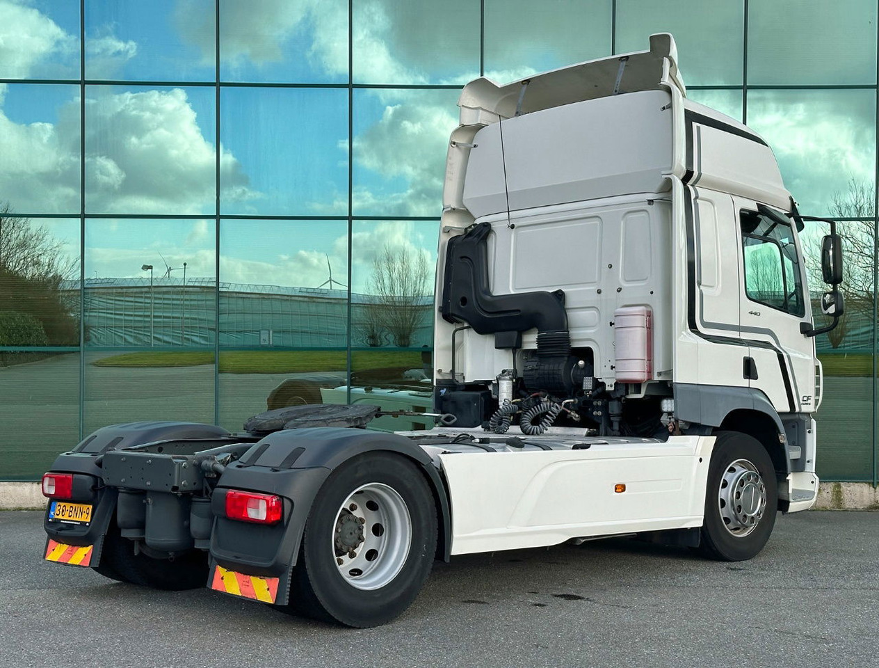 DAF CF 440 FT Space CAB 2x Tanks 766.000 KM TOP Condition NL Truck 2 Similar Pie - Cabeza tractora: foto 4 DAF CF 440 FT Space CAB 2x Tanks 766.000 KM TOP Condition NL Truck 2 Similar Pie - Cabeza tractora: foto 4
