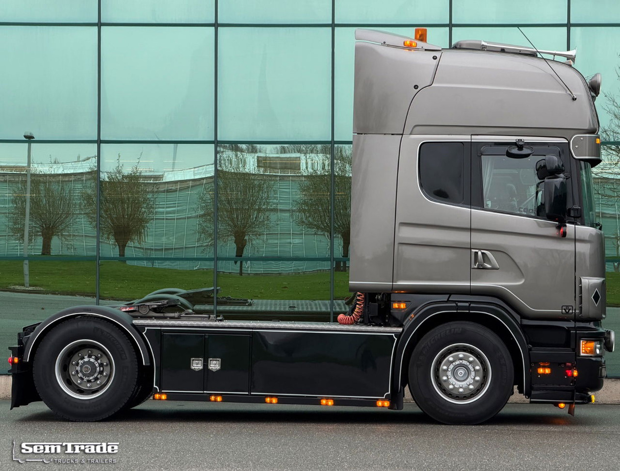 Scania R164-480 V8 King Retarder Manual Gearbox Showtruck Completely Rebuild Unique Condition - Cabeza tractora: foto 5 Scania R164-480 V8 King Retarder Manual Gearbox Showtruck Completely Rebuild Unique Condition - Cabeza tractora: foto 5