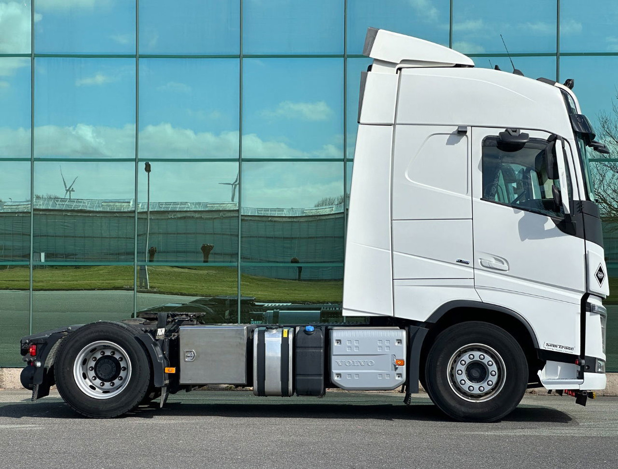 Volvo FH 13.460 LNG + Diesel I-Park Cool Full AIR Super Condition Belgium-Truck - Cabeza tractora: foto 5 Volvo FH 13.460 LNG + Diesel I-Park Cool Full AIR Super Condition Belgium-Truck - Cabeza tractora: foto 5