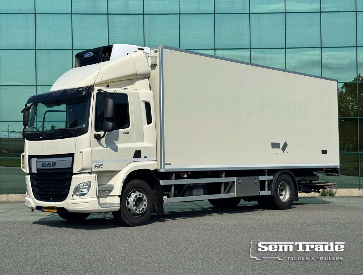 DAF CF 250 Carrier Supra 1150 Multi Temp 561.000 KM Tail Lift NL Truck - Camión frigorífico: foto 1 DAF CF 250 Carrier Supra 1150 Multi Temp 561.000 KM Tail Lift NL Truck - Camión frigorífico: foto 1