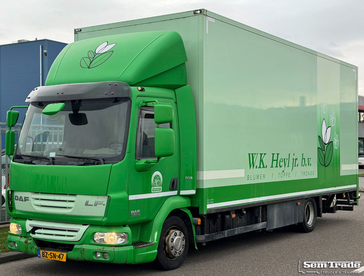 DAF LF 45 220 Euro 5 Theo Mulder Isolated BOX + Heater 585.000 KM NL-Truck Engine IN BAD Condition - Camión caja cerrada: foto 1 DAF LF 45 220 Euro 5 Theo Mulder Isolated BOX + Heater 585.000 KM NL-Truck Engine IN BAD Condition - Camión caja cerrada: foto 1