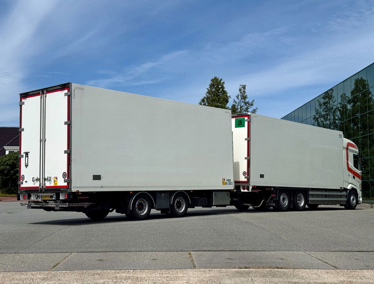 DAF XF 480 FAR Frigo Combi 50 CC 2x Lift Carrier TRS Iceland TOP Condition NL Combi - Camión frigorífico: foto 4 DAF XF 480 FAR Frigo Combi 50 CC 2x Lift Carrier TRS Iceland TOP Condition NL Combi - Camión frigorífico: foto 4