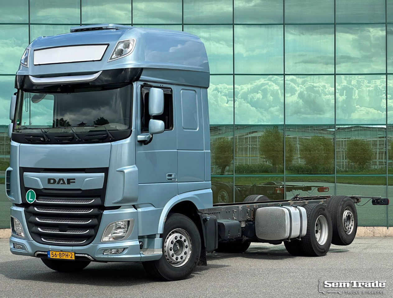 DAF XF 480 FAR SSC Euro 6 978.000 KM Park Airco 2X Tanks TOP Condition - Camión chasis: foto 1 DAF XF 480 FAR SSC Euro 6 978.000 KM Park Airco 2X Tanks TOP Condition - Camión chasis: foto 1