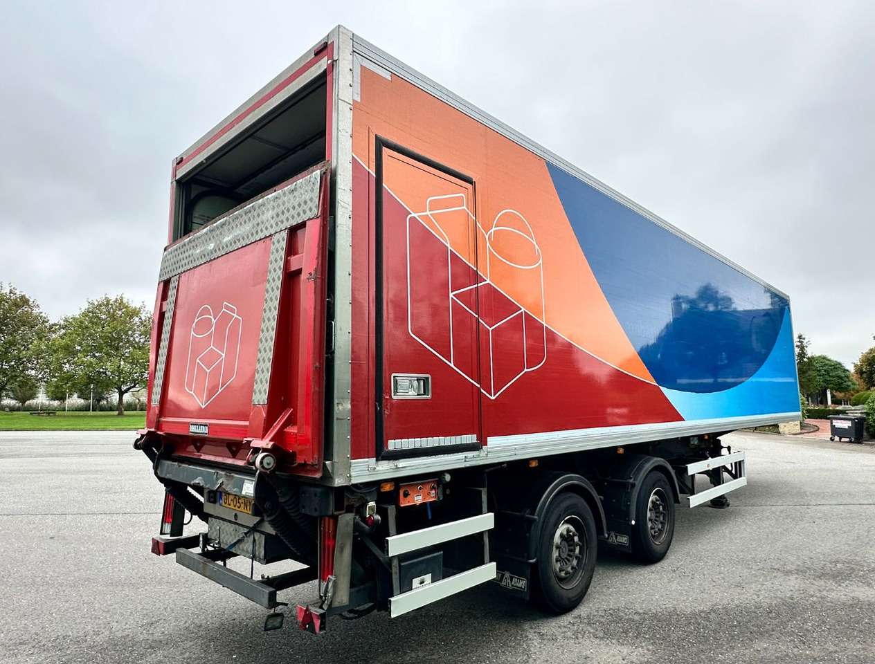 Gray and Adams City Trailer Carrier Vector 1850 MT TRI-Temp Tail Lift Side Door Steering Axle - Semirremolque frigorífico: foto 5 Gray and Adams City Trailer Carrier Vector 1850 MT TRI-Temp Tail Lift Side Door Steering Axle - Semirremolque frigorífico: foto 5