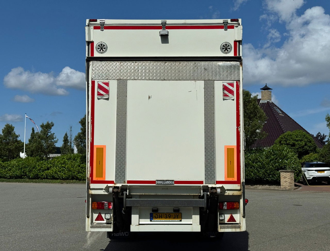 HTF 2-AS Heiwo 1240 x 250 x 272 CM Inwendig Stuuras Laadklep APK TOT 07-2026 - Semirremolque caja cerrada: foto 4 HTF 2-AS Heiwo 1240 x 250 x 272 CM Inwendig Stuuras Laadklep APK TOT 07-2026 - Semirremolque caja cerrada: foto 4