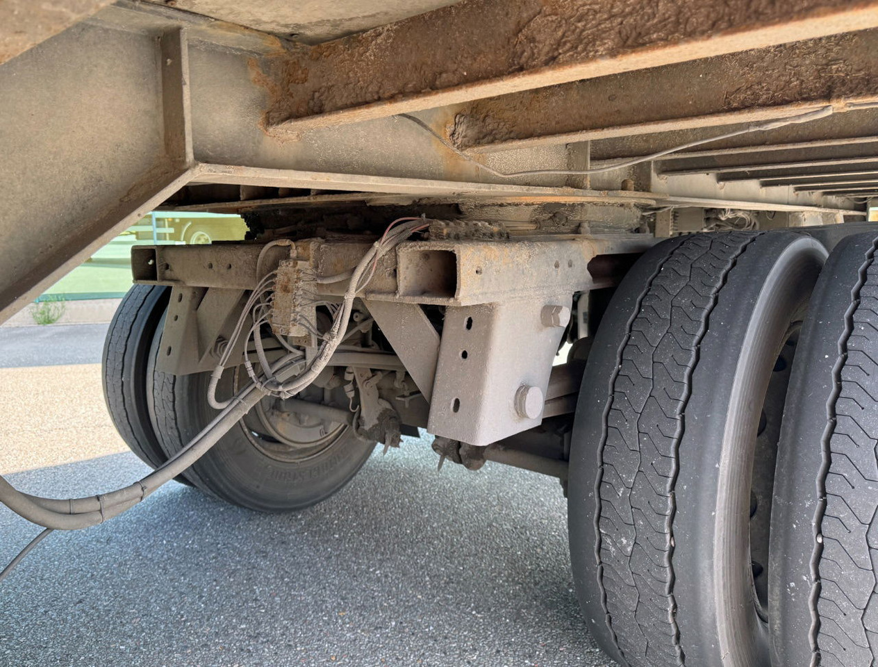 Semirremolque caja cerrada HTF 2-AS Heiwo 1240 x 250 x 272 CM Inwendig Stuuras Laadklep APK TOT 07-2026: foto 14 Semirremolque caja cerrada HTF 2-AS Heiwo 1240 x 250 x 272 CM Inwendig Stuuras Laadklep APK TOT 07-2026: foto 14