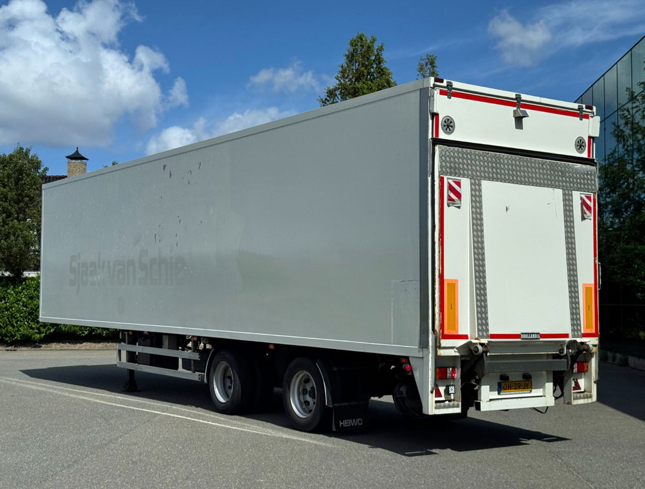 HTF 2-AS Heiwo 1240 x 250 x 272 CM Inwendig Stuuras Laadklep APK TOT 07-2026 - Semirremolque caja cerrada: foto 3 HTF 2-AS Heiwo 1240 x 250 x 272 CM Inwendig Stuuras Laadklep APK TOT 07-2026 - Semirremolque caja cerrada: foto 3