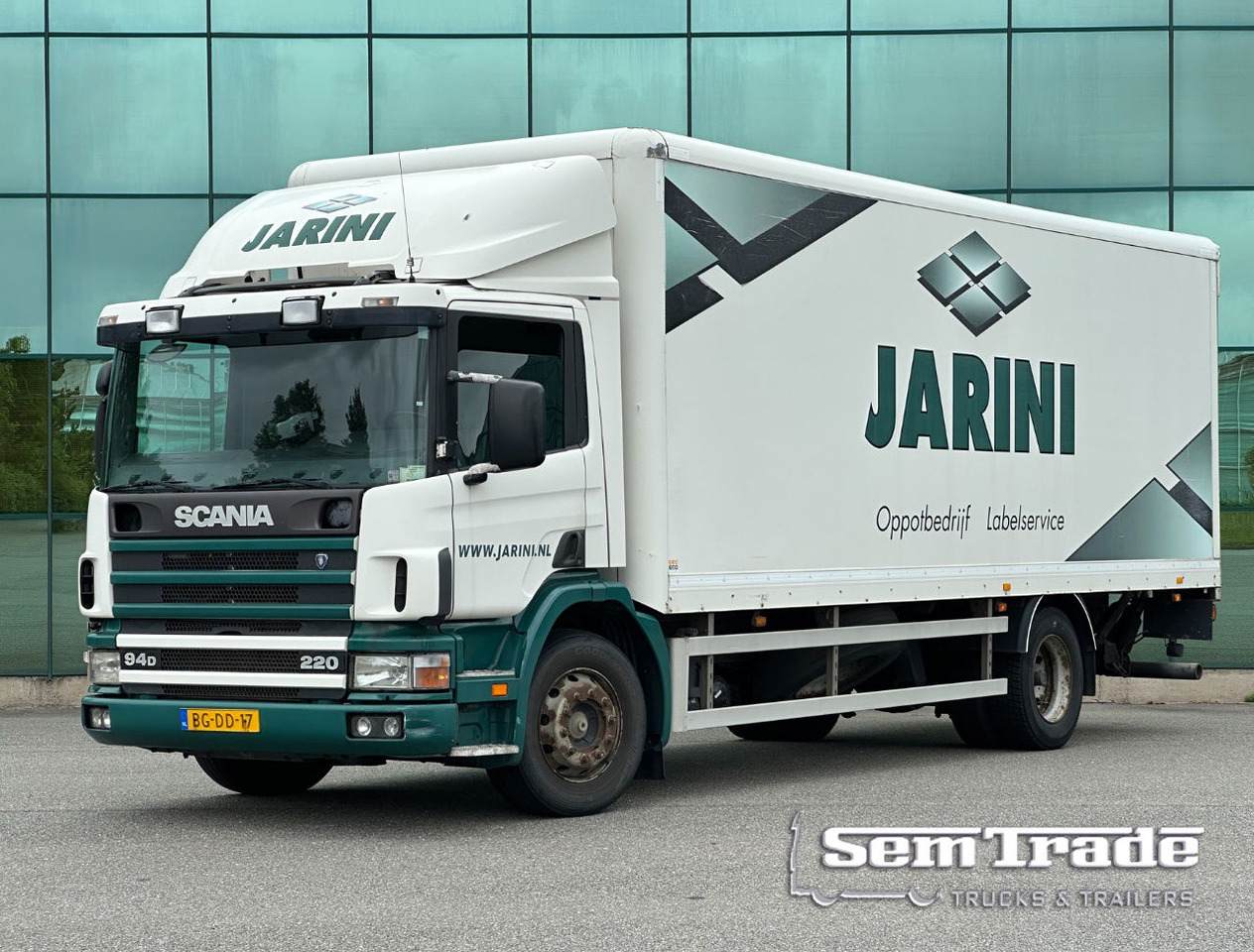 Scania P94-220 Euro 2 Only 308.000 KM Super Condition Holland Truck - Camión caja cerrada: foto 1 Scania P94-220 Euro 2 Only 308.000 KM Super Condition Holland Truck - Camión caja cerrada: foto 1