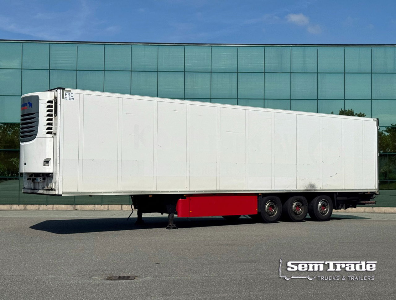 Schmitz Cargobull SCBS3B 270 CM High Flower Wide Liftaxle Tail Lift NL Trailer 6 - Semirremolque frigorífico: foto 1 Schmitz Cargobull SCBS3B 270 CM High Flower Wide Liftaxle Tail Lift NL Trailer 6 - Semirremolque frigorífico: foto 1