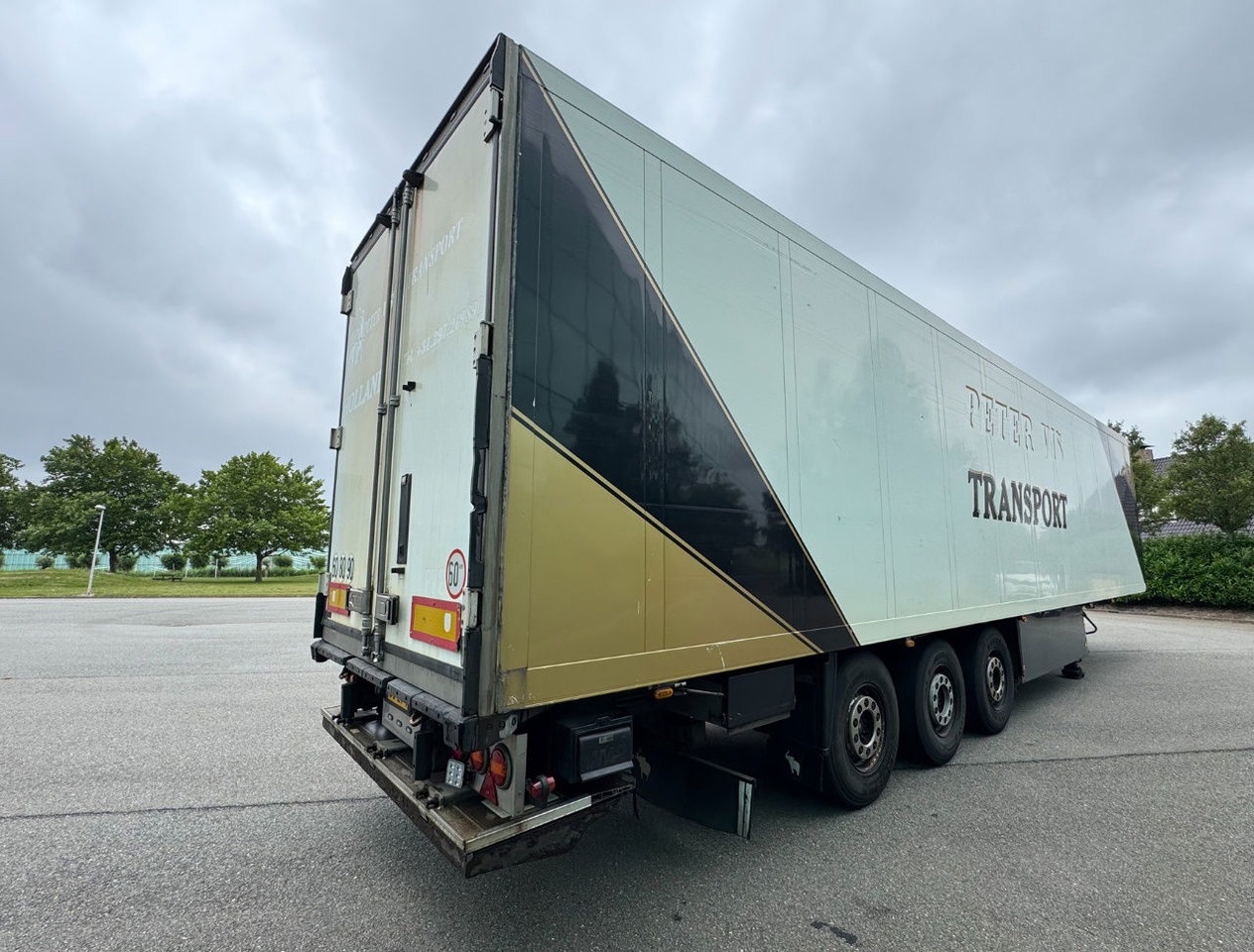 Schmitz Cargobull SKO24 Thermo King SL200e Only 8.900 Hours 270 CM High 250 CM Wide Disc Brakes Lift Axle NL Trailer - Semirremolque frigorífico: foto 5 Schmitz Cargobull SKO24 Thermo King SL200e Only 8.900 Hours 270 CM High 250 CM Wide Disc Brakes Lift Axle NL Trailer - Semirremolque frigorífico: foto 5
