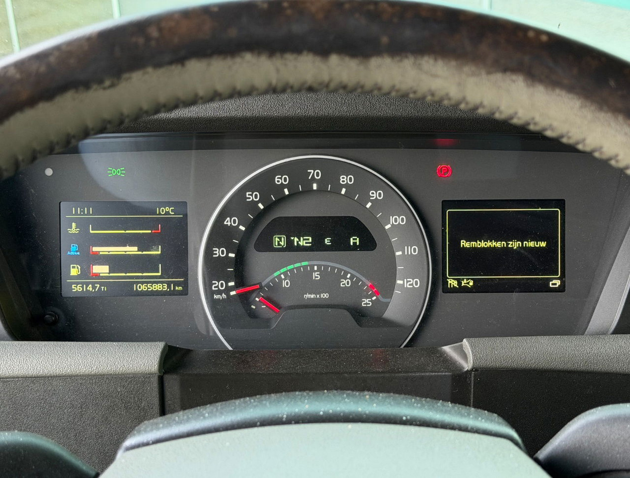 Camión frigorífico Volvo FH 13.460 I-Park Cool Themo King UT-800 VAN Beurden BOX Tail Lift TOP Condition NL-Truck: foto 12 Camión frigorífico Volvo FH 13.460 I-Park Cool Themo King UT-800 VAN Beurden BOX Tail Lift TOP Condition NL-Truck: foto 12