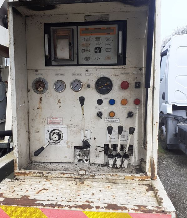 Treuil HEP Tirage de cables Cuivre Fibre etc - Maquinaria de construcción, Camión: foto 1 Treuil HEP Tirage de cables Cuivre Fibre etc - Maquinaria de construcción, Camión: foto 1