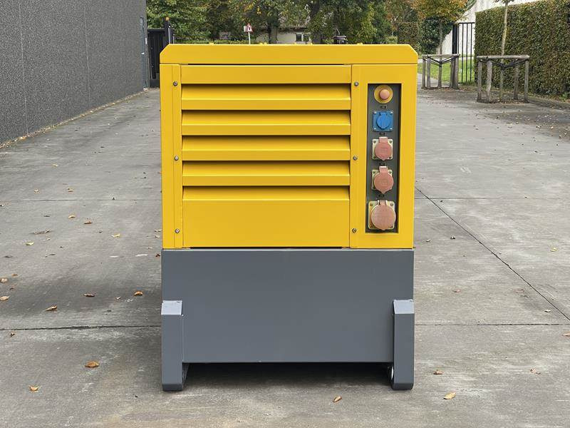 Atlas-Copco QAS 40 GPS - Generador industriale: foto 2 Atlas-Copco QAS 40 GPS - Generador industriale: foto 2