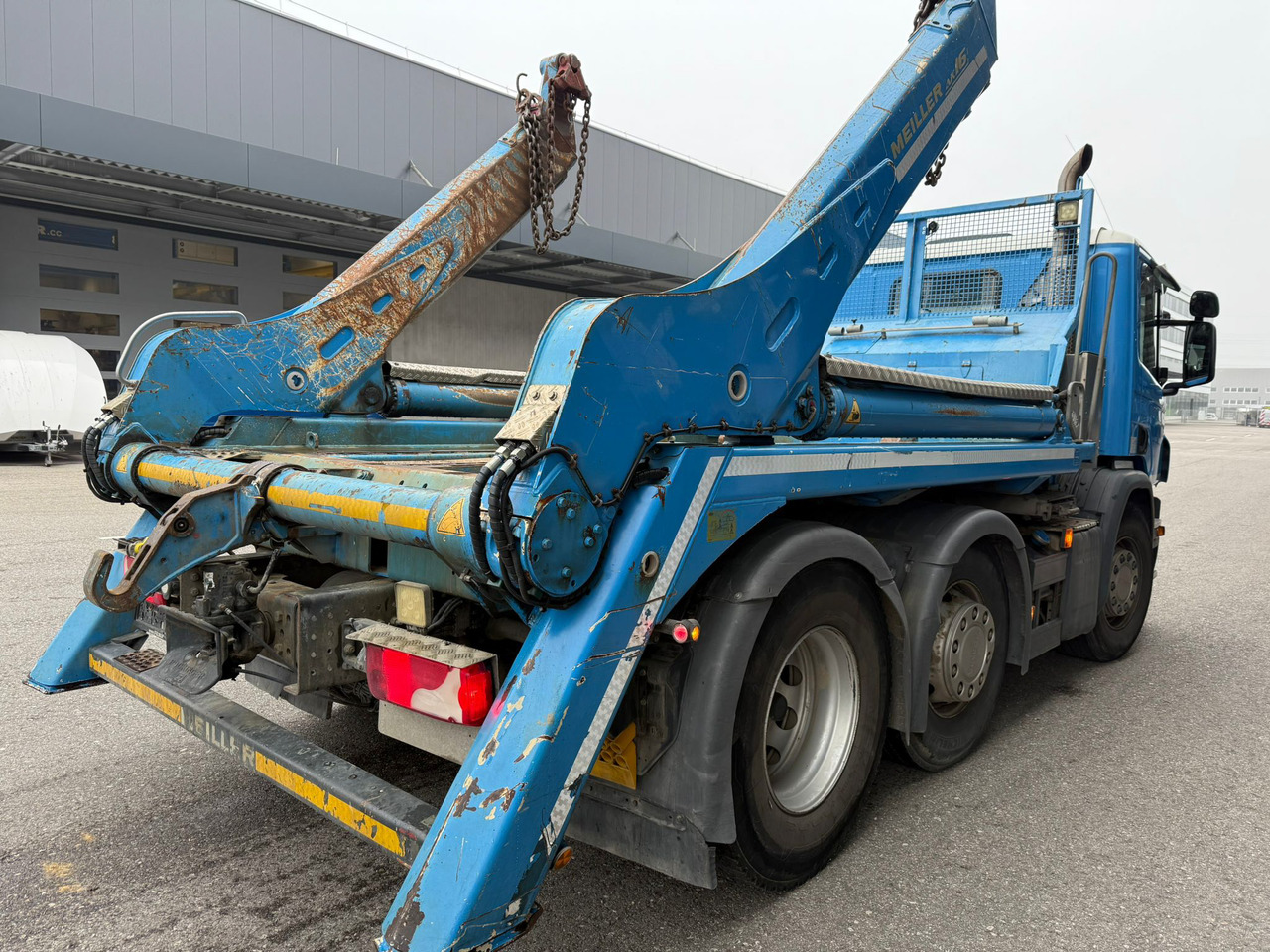 SCANIA P450 6x2 + AK16N TC - Camión portacontenedor de cadenas: foto 4 SCANIA P450 6x2 + AK16N TC - Camión portacontenedor de cadenas: foto 4