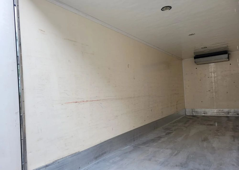 Leasing para  Chereau Kontener chłodnia CHEREAU Chereau Kontener chłodnia CHEREAU: foto 10