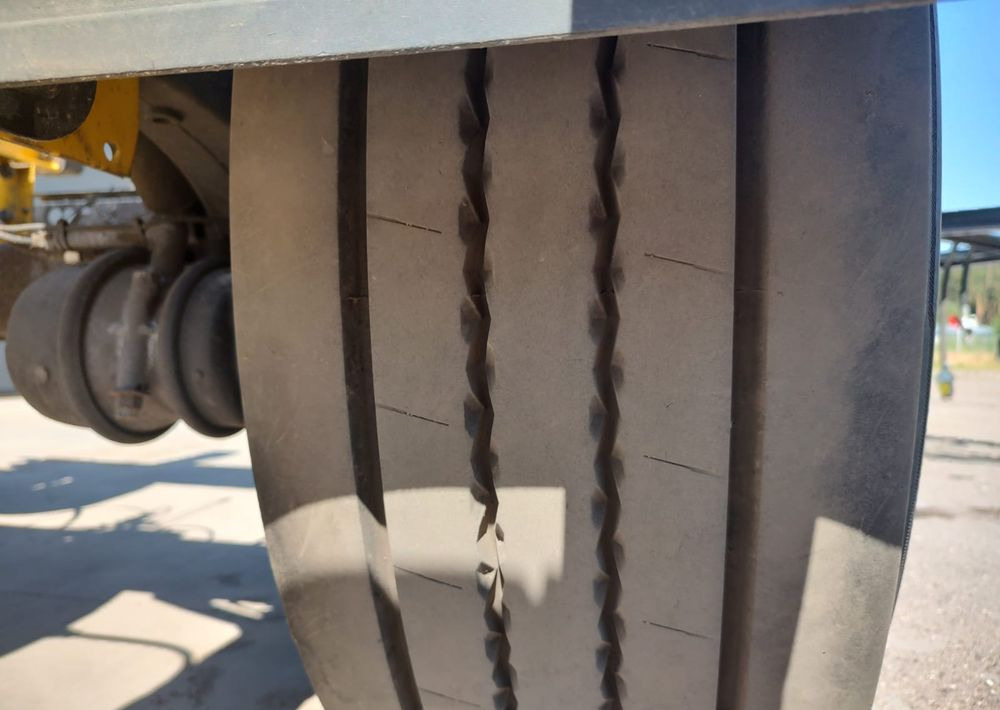 Krone Przyczepa BDF Krone - Remolque portacontenedore/ Intercambiable: foto 4 Krone Przyczepa BDF Krone - Remolque portacontenedore/ Intercambiable: foto 4