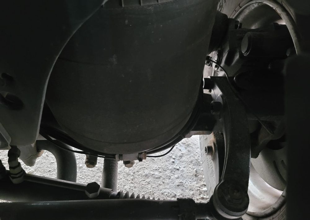 MAN TGX 26.510 oś skrętna do zabudowy - Camión chasis: foto 5 MAN TGX 26.510 oś skrętna do zabudowy - Camión chasis: foto 5