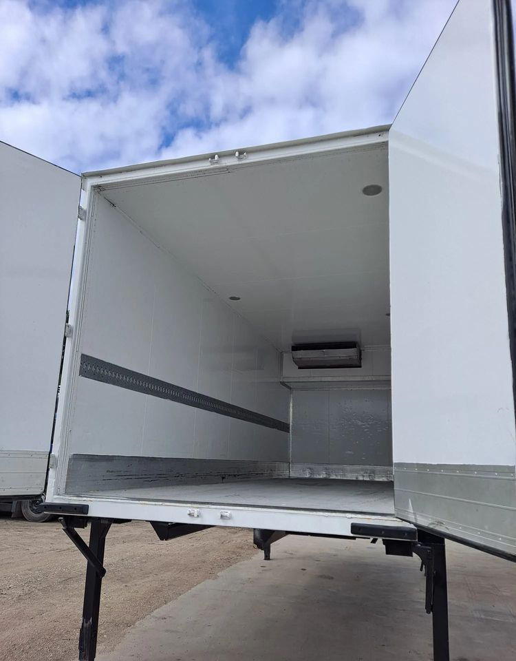 Schmitz Cargobull Kontener chłodnia BDF Thermo King MD300 - Remolque frigorífico: foto 5 Schmitz Cargobull Kontener chłodnia BDF Thermo King MD300 - Remolque frigorífico: foto 5