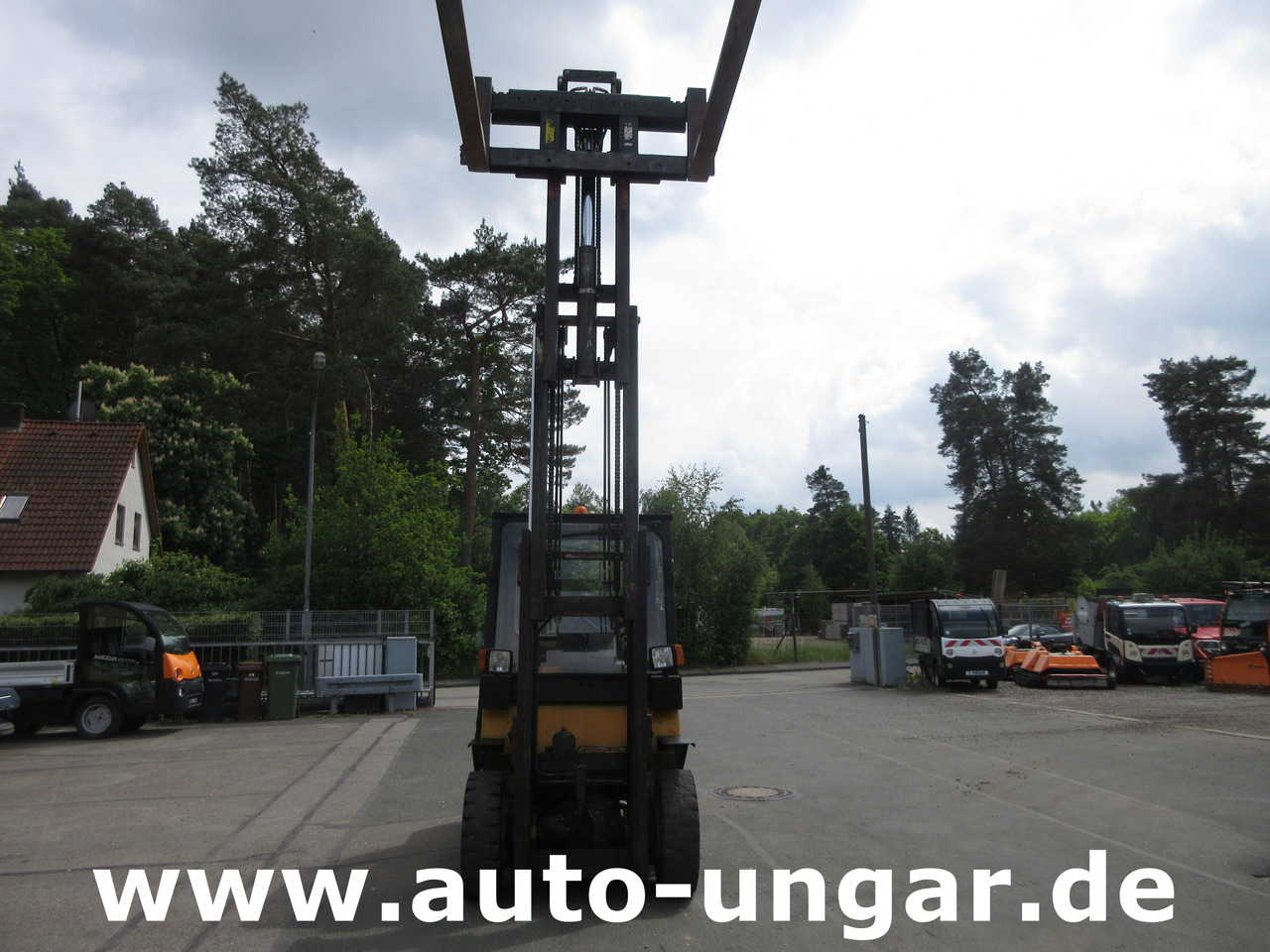 JUNGHEINRICH DFG 40 Diesel Gabelstapler 4.000kg Freihub Steinbock Yale Still Boss - Carretilla elevadora diésel: foto 3 JUNGHEINRICH DFG 40 Diesel Gabelstapler 4.000kg Freihub Steinbock Yale Still Boss - Carretilla elevadora diésel: foto 3
