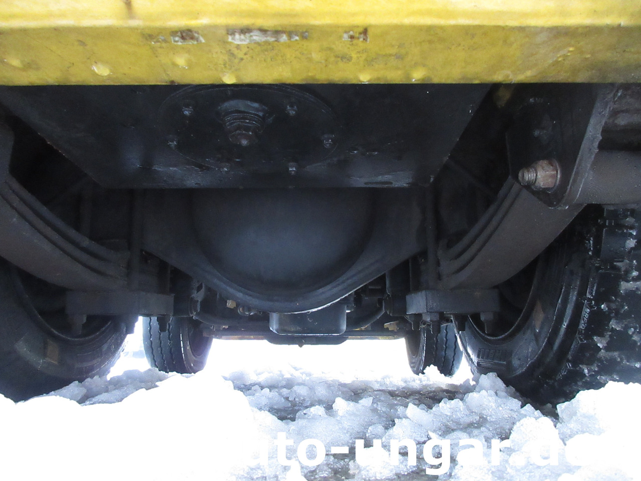 Tractor de equipaje MULAG Comet 6D Diesel Schlepper Push-Back GSE Gepäckwagen: foto 10 Tractor de equipaje MULAG Comet 6D Diesel Schlepper Push-Back GSE Gepäckwagen: foto 10