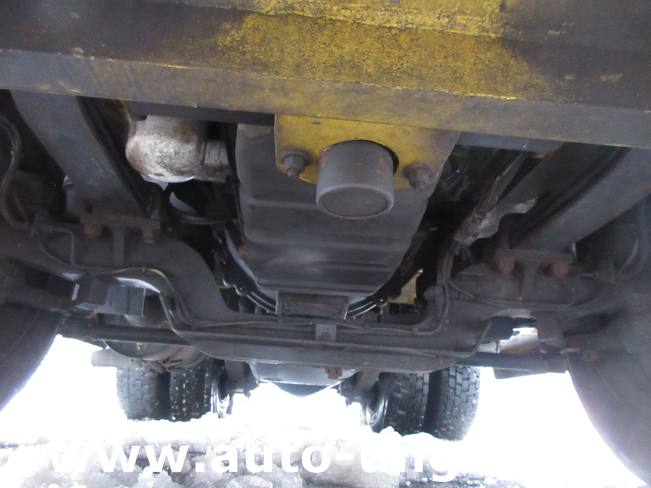 Tractor de equipaje MULAG Comet 6D Diesel Schlepper Push-Back GSE Gepäckwagen: foto 11 Tractor de equipaje MULAG Comet 6D Diesel Schlepper Push-Back GSE Gepäckwagen: foto 11