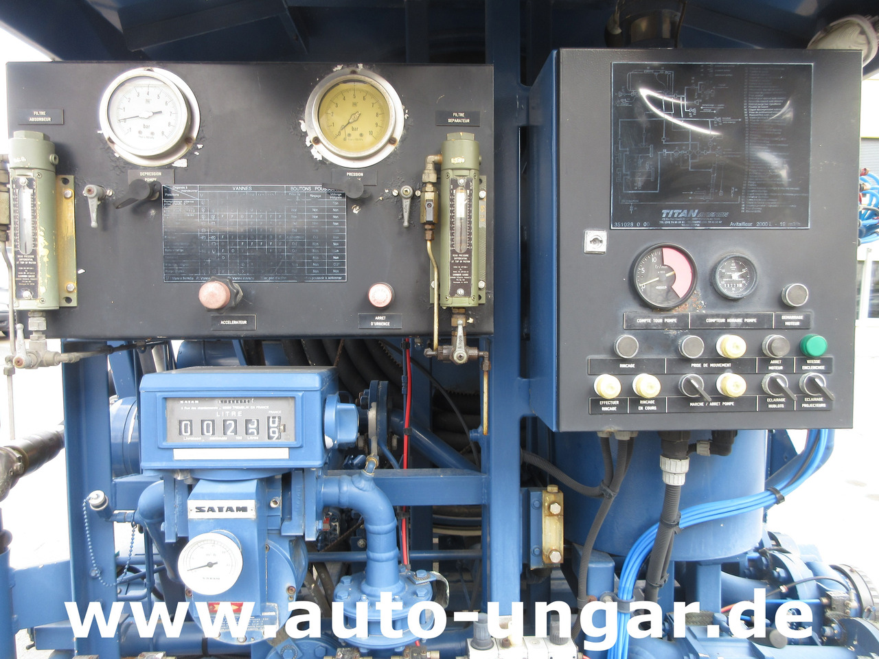 Renault B110 Titan Aviation AVGas Refueller Jet Tanker 2000l Aviteilleur GSE - Camión cisterna: foto 5 Renault B110 Titan Aviation AVGas Refueller Jet Tanker 2000l Aviteilleur GSE - Camión cisterna: foto 5