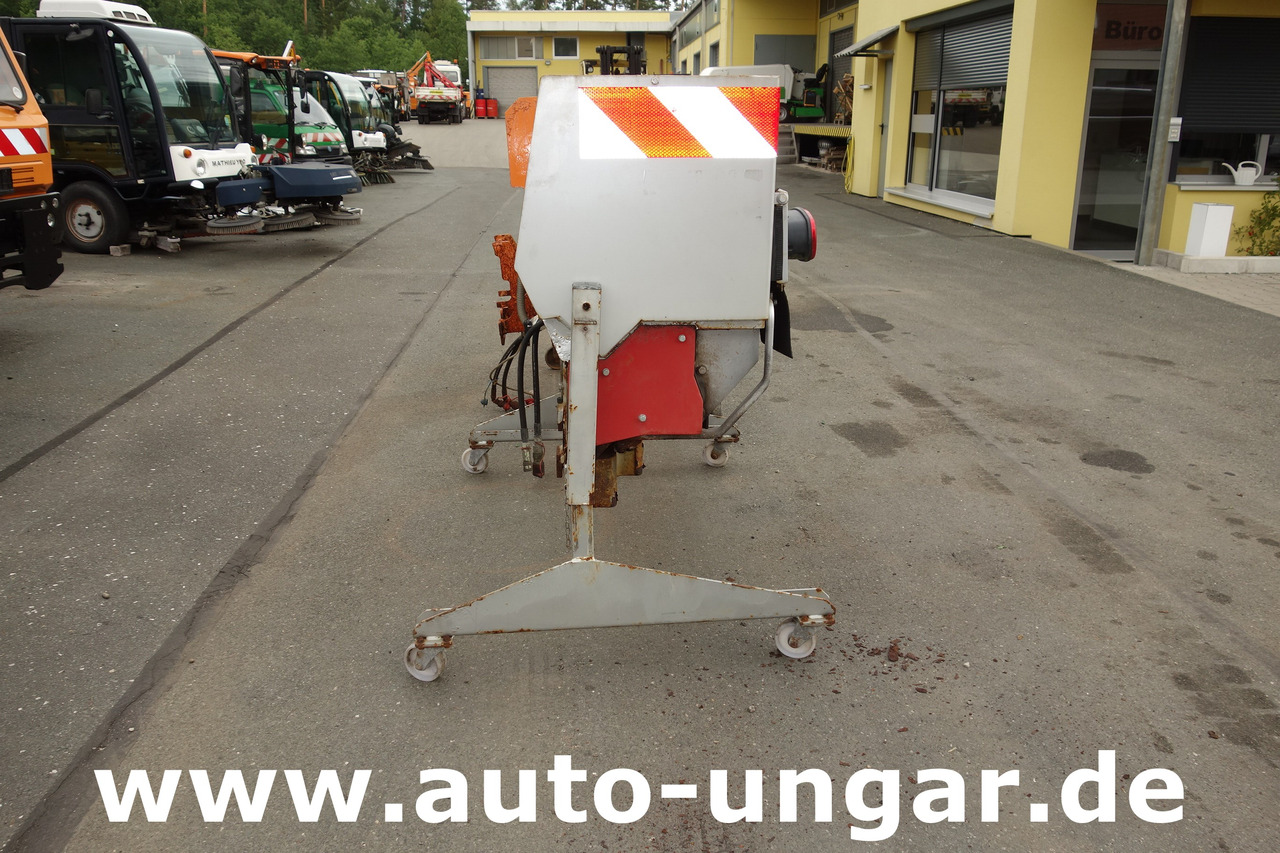 Multicar Kiefer - Bertsche Heckanbaustreuer für Multicar Boki Ladog Hansa Winterdienst - Vehículo municipal: foto 4 Multicar Kiefer - Bertsche Heckanbaustreuer für Multicar Boki Ladog Hansa Winterdienst - Vehículo municipal: foto 4